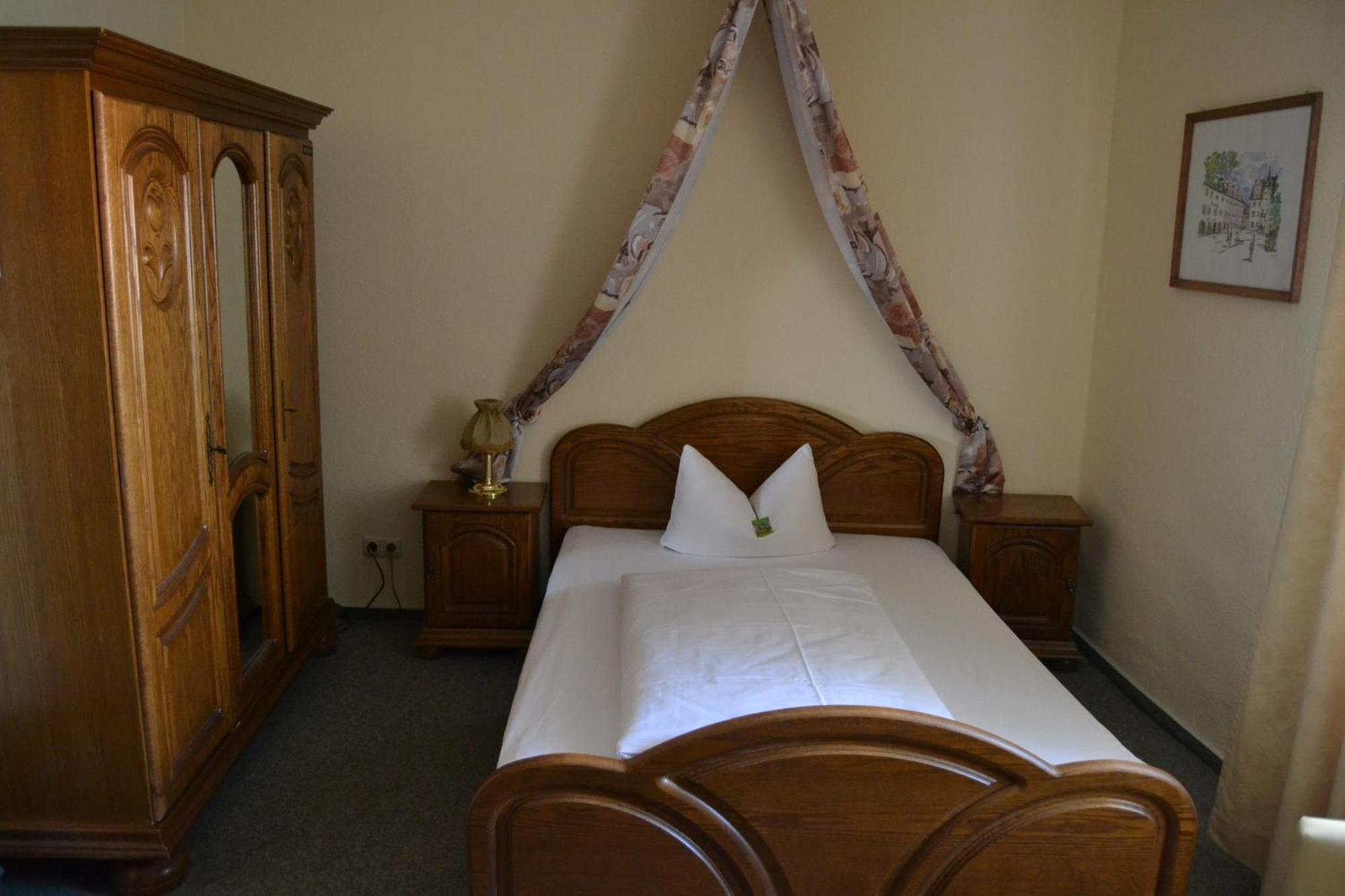 Hotel Anker Saalfeld Saale Camera foto